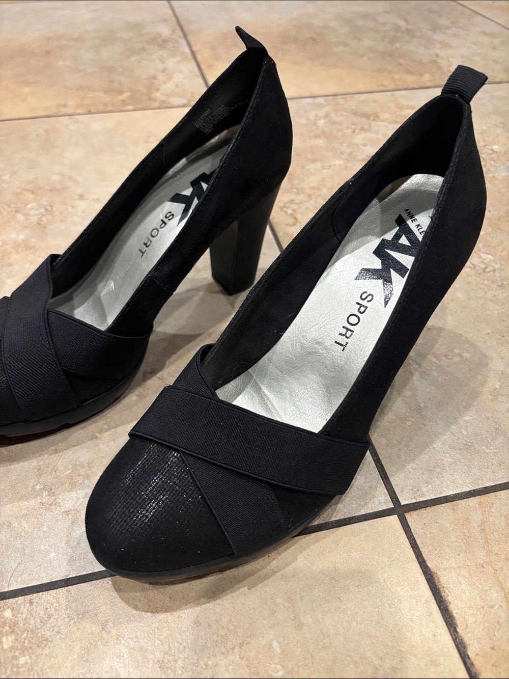 Anne Klein Sport Black Stretch Crisscross Block Heel 4 “”Pumps size 8